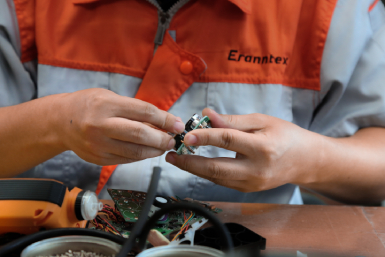 ��������